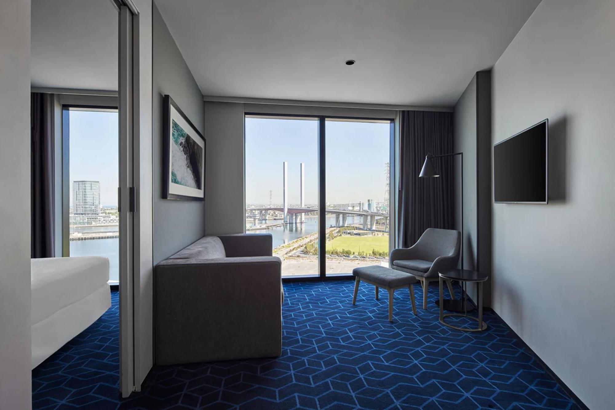 Vibe Hotel Melbourne Docklands Exterior foto