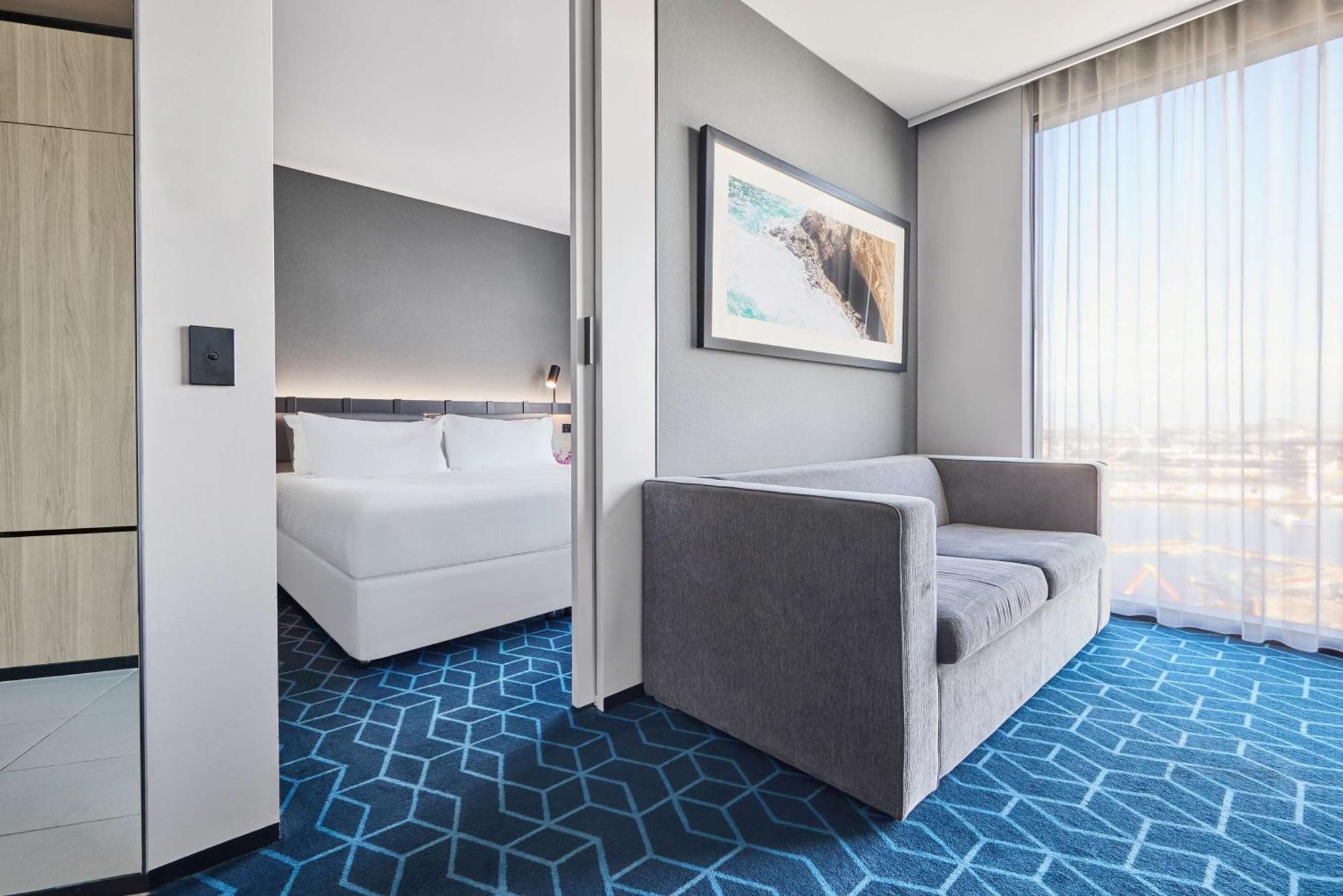 Vibe Hotel Melbourne Docklands Exterior foto